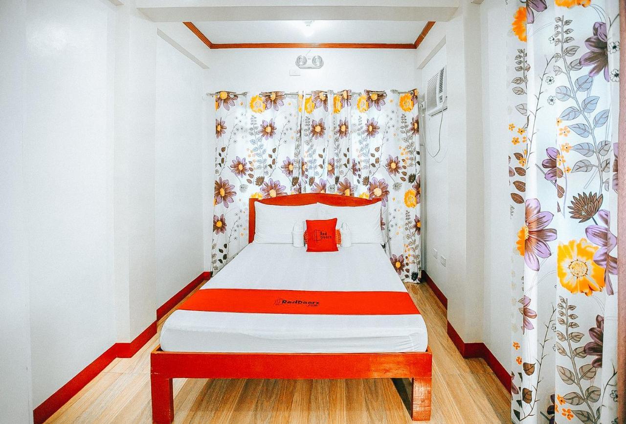RedDoorz S&L Apartelle Daraga Albay Legazpi Exterior foto